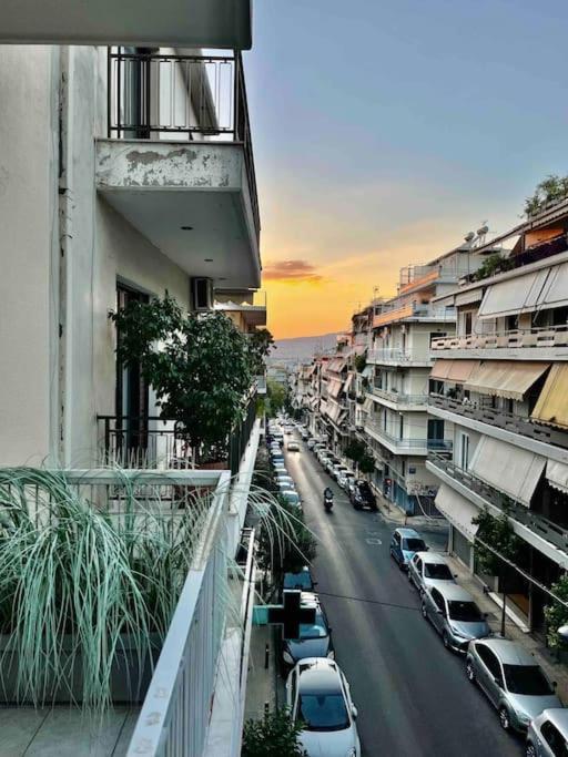 A Unique Apartment In The Historical Center-3Bds Athen Exterior foto